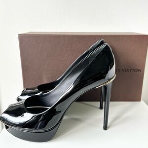 Louis Vuitton Eyeline Platform Pumps
